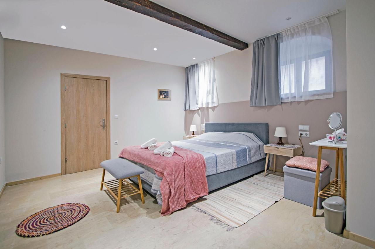 The Place Old Town Apartment Corfu  Bagian luar foto