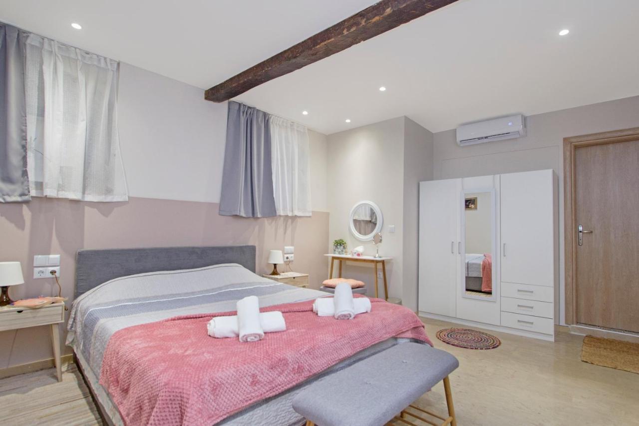 The Place Old Town Apartment Corfu  Bagian luar foto